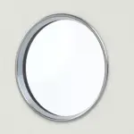 Detailansicht des Lichtausschnitts von GARANT Rauchschutztür Weiß Struktur Premium GCK08 mit Lichtausschnitt LA-13