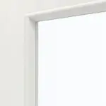 Detailansicht des Lichtausschnitts von GARANT Rauchschutztür Authentic Bianco CePaL mit Lichtausschnitt LA-5 mittig