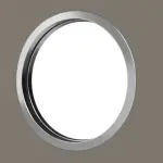 Detailansicht des Lichtausschnitts von Schiebetür Taupe RAL 7048 Lack LA Bullauge Basic - Huga