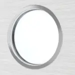 Detailansicht des Lichtausschnitts von Schiebetür Strukturiert Weiß LA Bullauge Basic - Huga