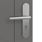 Detailansicht der Oberfläche von Huga Wohnungseingangstür Signum 16 Hygge grau RAL 7037 Lack Concept