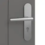 Detailansicht der Oberfläche von Huga Wohnungseingangstür Signum 20 Hygge grau RAL 7037 Lack Concept