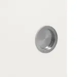 Detailansicht der Oberfläche von WESTAG Doppelflügel-Schiebetür Arctic Weiß RAL 9016 Weißlack mit Lichtausschnitt LA-1B