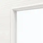Detailansicht des Lichtausschnitts von HÖRMANN Doppelflügeltür Gebürstetes Weiß quer Duradecor ProLine mit Lichtausschnitt LA-DIN mit Zarge