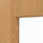 Detailansicht des Lichtausschnitts von GARANT Doppelflügeltür Corona 834 Eiche Premium CePaL mit Lichtausschnitt LA-4 schlossseitig mit Zarge