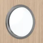 Detailansicht des Lichtausschnitts von WESTAG Doppelflügeltür Eiche Eleganzia Ei 342 Portalit CPL mit Lichtausschnitt Bullauge LA-KR 350 inkl. Zarge