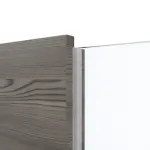 Detailansicht des Lichtausschnitts von HÖRMANN Doppelflügeltür Pure 1 Gebürstete Lärche dunkel quer Duradecor DesignLine mit Lichtausschnitt Schlossseite mit Zarge