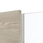 Detailansicht des Lichtausschnitts von HÖRMANN Doppelflügeltür Pure 1 Gebürstete Lärche hell quer Duradecor DesignLine mit Lichtausschnitt Schlossseite mit Zarge