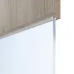 Detailansicht des Lichtausschnitts von HÖRMANN Doppelflügeltür Pure 1 Nordeiche Duradecor DesignLine mit Lichtausschnitt quer mit Zarge