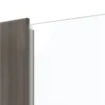 Detailansicht des Lichtausschnitts von HÖRMANN Doppelflügeltür Rail 1 Gebürstete Lärche dunkel Duradecor DesignLine mit Zarge