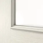 Detailansicht des Lichtausschnitts von Doppelflügeltür TE-28 Nordische Fichte astarm gebürstet weiß lackiert Massivholz mit Zarge