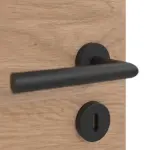 Detailansicht der Oberfläche von HÖRMANN Innentür Black 29 Quer Asteiche Matt Echtholzfurniert