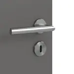 Detailansicht der Oberfläche von Huga Innentür Signum 29 Hygge grau RAL 7037 Lack Concept mit Lichtausschnitt LA 24 mittig