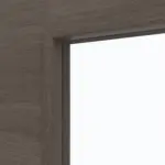 Detailansicht des Lichtausschnitts von WESTAG Doppelflügel-Schiebetür Pinie Grau Cross PiC 44 PortaLit CPL mit Lichtausschnitt LA-DIN