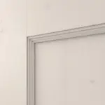 Detailansicht der Fräsung von Doppelflügeltür TE-18 Fichte astig weiß pigmentiert lackiert Massivholz mit Zarge