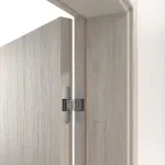 Detailansicht der Bänder von HUGA Innentür-Set Eiche lasiert Basic Durat stumpfeinschlagend mit Zarge und Drücker