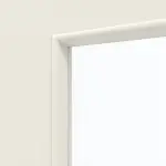 Detailansicht des Lichtausschnitts von GARANT Objektinnentür Weißlack 9010 GHK08 mit Lichtausschnitt LA-4 mittig