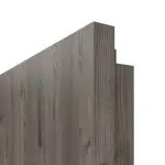 Detailansicht der eckigen Kante von HÖRMANN Doppelflügeltür Rail 2 Gebürstete Lärche dunkel Duradecor DesignLine mit Zarge