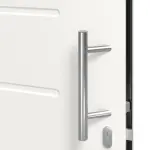 Detail Drücker von Haustür Thermo46 Motiv 015 in RAL 9016