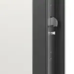 Hörmann Haustür ThermoSafe 689 RAL 9016-RAL 9016 Detail Schließer