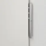 Hörmann Haustür Thermo46 700 mit Seitenteil RAL 9016-RAL 9016 Detail Bänder