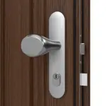 Interio Holz-Haustür Stuttgart Eiche Lasur Walnuss-Optik Tabak Detail Drücker