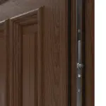 Interio Holz-Haustür Stuttgart Eiche Lasur Walnuss-Optik Tabak Detail Schließer