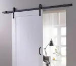 Milieu von Schiebetürsystem Basic Schwarz für Holztüren - Intersteel