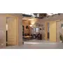 Main-Milieuansicht der vor Wand laufenden CLASSEN Schiebetür Greco M1 Eiche geölt 3D Look 