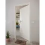 CloseUp-Milieuansicht von CLASSEN Wohnungseingangstür Bord Venom Alu M6 Eiche Grau 3D Look 