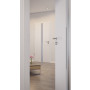 CloseUp-Milieuansicht von HÖRMANN Innentür Pure 1 Bütte Weiß Duradecor DesignLine mit Lichtausschnitt mittig