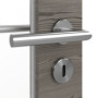 Detailansicht der Oberfläche von HÖRMANN Innentür Pure 1 Gebürstete Lärche dunkel quer Duradecor DesignLine mit Lichtausschnitt Schlossseite