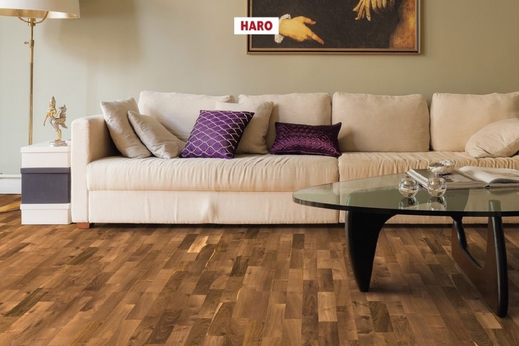 Zdjęcie aranżacyjne parkietu z robinii